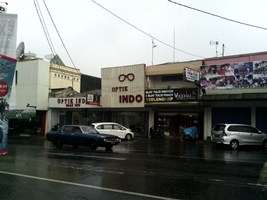 Optik di Salatiga